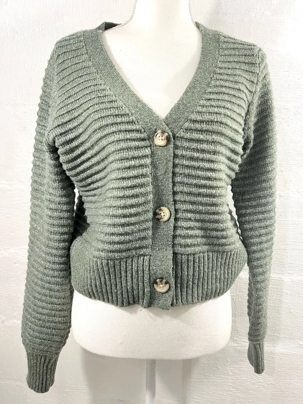 HAPPILY GREY CROPPED CARDIGAN